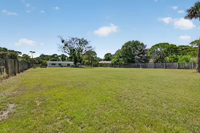 5912 Pinetree Drive, Fort Pierce, FL 34982 - Photo 29