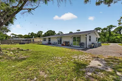 5912 Pinetree Drive, Fort Pierce, FL 34982 - Photo 33