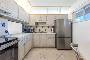 2615 Garden Dr N, Lake Worth, FL 33461 - Photo 5
