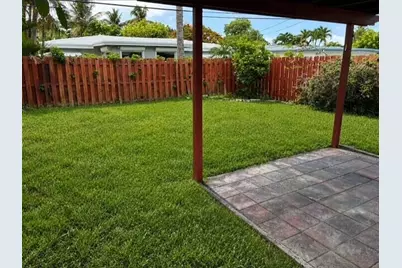 1925 NE 26th Street, Wilton Manors, FL 33305 - Photo 5