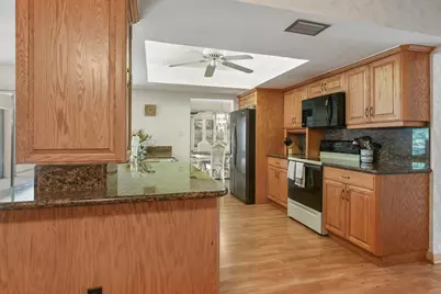6641 NW 22nd Court, Margate, FL 33063 - Photo 9