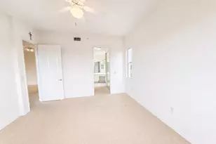 3600 Oaks Clubhouse Dr, Pompano Beach, FL 33069 - Photo 17