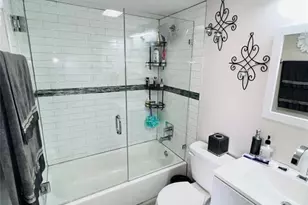 9050 NW 28th St, Coral Springs, FL 33065 - Photo 23