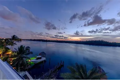 1058 SE 6th Court, Dania Beach, FL 33004 - Photo 15