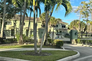 220 Crestwood Cir, Royal Palm Beach, FL 33411 - Photo 27