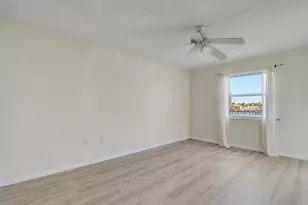 410 Wilma Circle, Riviera Beach, FL 33404 - Photo 23