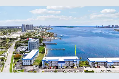 410 Wilma Circle #308, Riviera Beach, FL 33404 - Photo 3