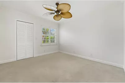 637 Masters Way, Palm Beach Gardens, FL 33418 - Photo 11