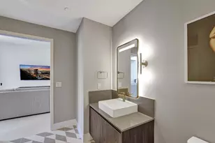 159 NE 6th St, Miami, FL 33132 - Photo 9