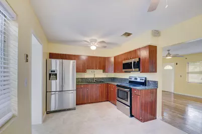 511 Minnesota Street, Lantana, FL 33462 - Photo 11