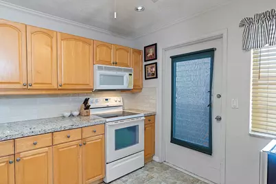 300 NE 14th Avenue #501, Hallandale, FL 33009 - Photo 21