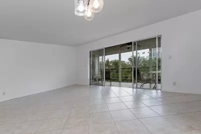 300 NE 14th Avenue #501, Hallandale, FL 33009 - Photo 9