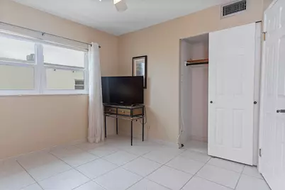 300 NE 14th Avenue #501, Hallandale, FL 33009 - Photo 29