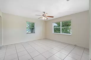 5854 Kumquat Rd, West Palm Beach, FL 33413 - Photo 15