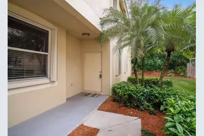 2166 Hacienda Terrace, Weston, FL 33327 - Photo 3