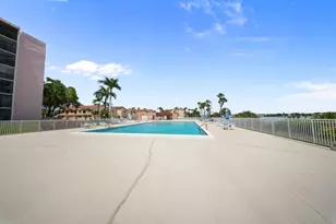 20860 San Simeon Way, Miami, FL 33179 - Photo 3