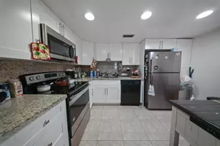 20860 San Simeon Way, Miami, FL 33179 - Photo 11