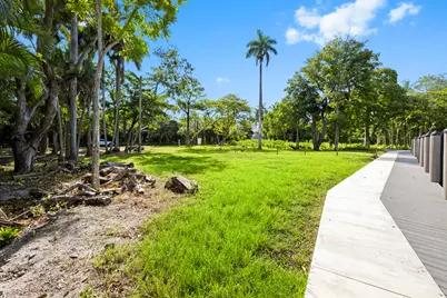 333 SW 14th Way, Fort Lauderdale, FL 33312 - Photo 9