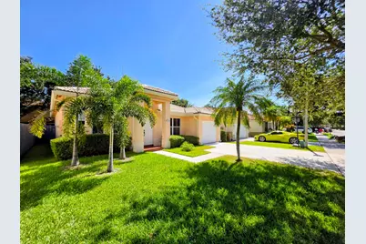 14013 N Cypress Cove Circle, Davie, FL 33325 - Photo 1