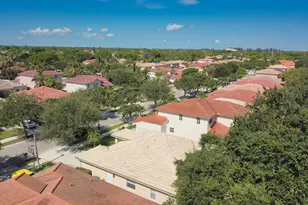 14013 N Cypress Cove Cir, Davie, FL 33325 - Photo 33