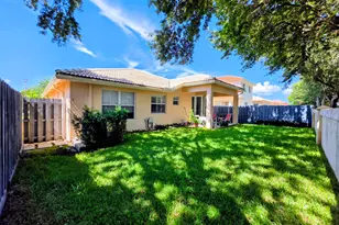 14013 N Cypress Cove Cir, Davie, FL 33325 - Photo 7