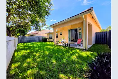 14013 N Cypress Cove Circle, Davie, FL 33325 - Photo 5