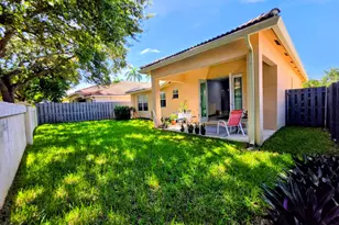 14013 N Cypress Cove Cir, Davie, FL 33325 - Photo 5