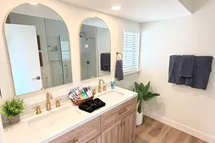 948 Canal Cir, Sebastian, FL 32958 - Photo 19