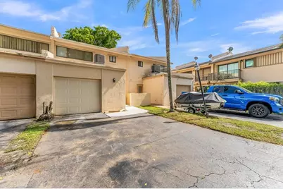 4281 NW 76th Avenue, Davie, FL 33328 - Photo 3