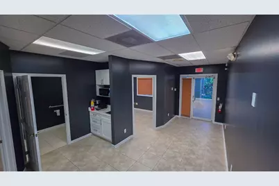 2775 Vista Parkway, West Palm Beach, FL 33411 - Photo 9