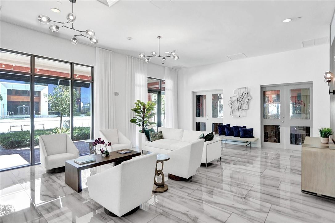 100 N Federal Hwy #723 main architectural view