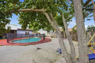 1301 SW 75th Ave, North Lauderdale, FL 33068 - Photo 25