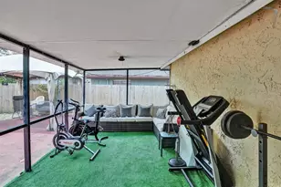 1301 SW 75th Ave, North Lauderdale, FL 33068 - Photo 27