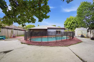 1301 SW 75th Ave, North Lauderdale, FL 33068 - Photo 23