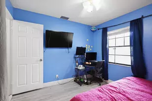 1301 SW 75th Ave, North Lauderdale, FL 33068 - Photo 17