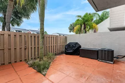 612 Executive Center Drive #107, West Palm Beach, FL 33401 - Photo 3