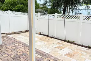 451 NE 1st St, Pompano Beach, FL 33060 - Photo 23
