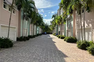 451 NE 1st St, Pompano Beach, FL 33060 - Photo 3