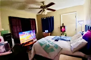 9500 NW 70th St, Tamarac, FL 33321 - Photo 11