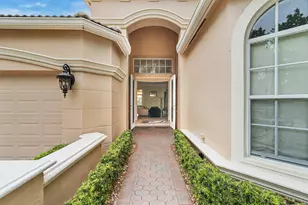 8769 Via Grande E, Wellington, FL 33411 - Photo 5
