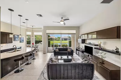 8769 Via Grande E, Wellington, FL 33411 - Photo 11