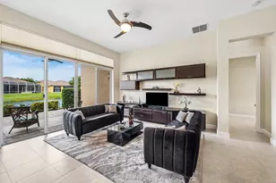 8769 Via Grande E, Wellington, FL 33411 - Photo 13