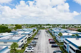 233 Brittany E, Delray Beach, FL 33446 - Photo 5