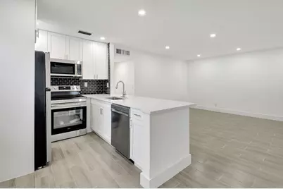 126 Burgundy #C, Delray Beach, FL 33484 - Photo 11