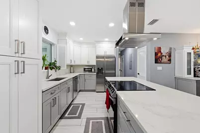 141 SE 8th Street, Pompano Beach, FL 33060 - Photo 3
