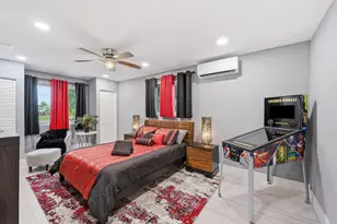 141 SE 8th St, Pompano Beach, FL 33060 - Photo 11
