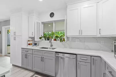141 SE 8th Street, Pompano Beach, FL 33060 - Photo 21