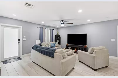 141 SE 8th Street, Pompano Beach, FL 33060 - Photo 23