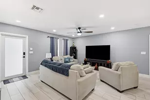 141 SE 8th St, Pompano Beach, FL 33060 - Photo 23
