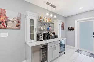 141 SE 8th St, Pompano Beach, FL 33060 - Photo 11